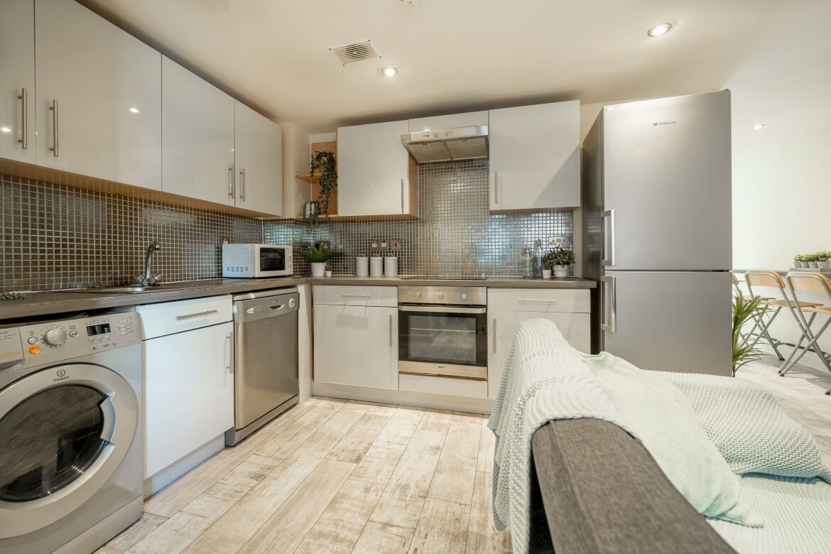 Apt 1 Regent Terrace Image 1